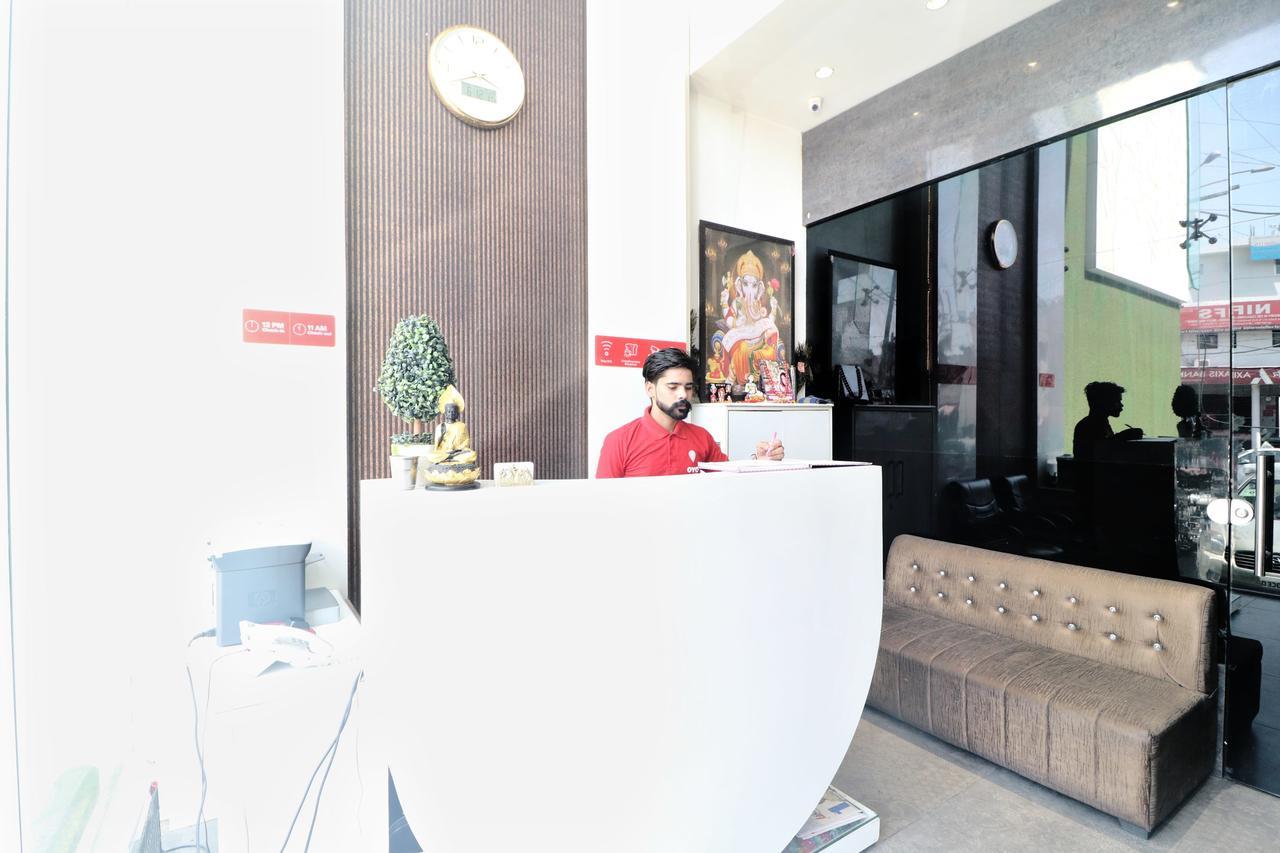 Oyo 14829 Hotel J Cruise 卢迪亚纳 外观 照片