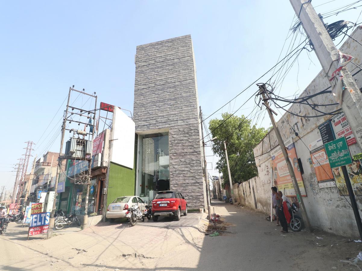 Oyo 14829 Hotel J Cruise 卢迪亚纳 外观 照片